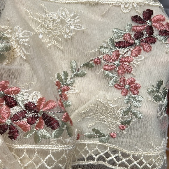 Elegant Cream Floral Dress - Picture 6 of 6